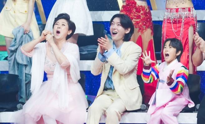 '천만트롯쇼' 김용빈, 안성훈 TV 조선