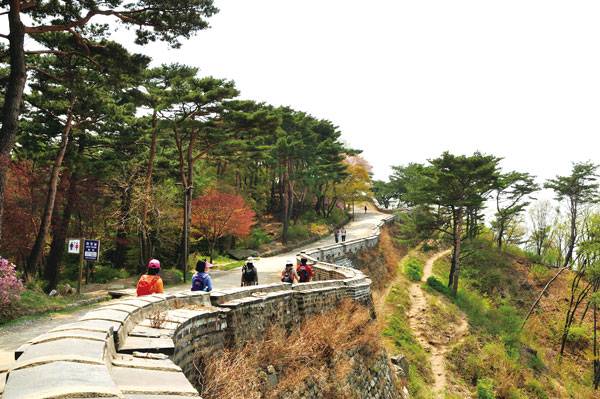 남한산성 둘레길_1/사진 출처=《언제나 걷기 좋은 서울 둘레길》