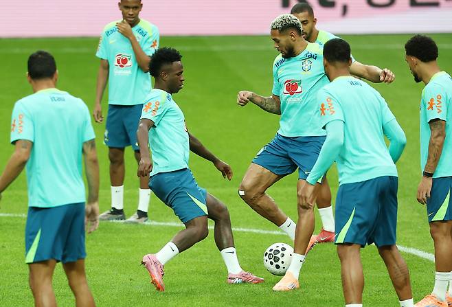 공식 훈련하는 비니시우스 주니오르
(서울=연합뉴스) 김성민 기자 = 브라질 축구 국가대표팀 비니시우스 주니오르가 9일 서울월드컵경기장에서 공식 훈련을 하고 있다. 2025.10.9