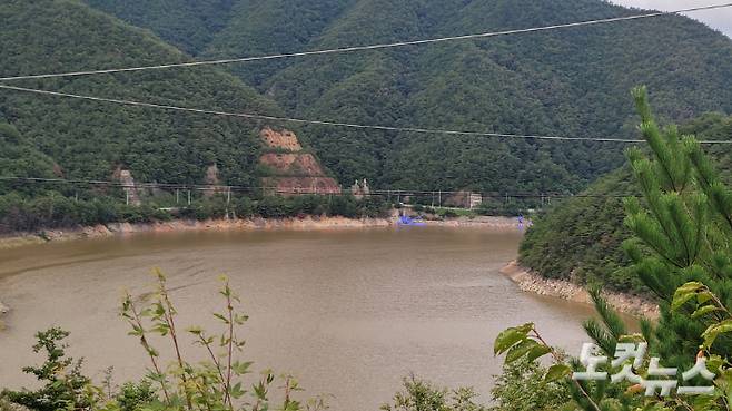 지난 9월 22일 오후 저수율 60%를 회복한 강릉 오봉저수지. 전영래 기자