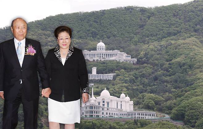 세계평화통일가정연합이 1954년 창교 이래 최대 위기를 맞았다. 교단을 창시한 고(故) 문선명 1대 총재와 배우자 한학자 총재 ⓒ시사저널 임준선