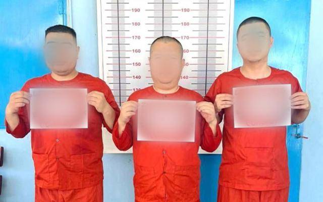 캄보디아에서 20대 한국인 대학생을 살해한 혐의를 받고 있는 중국인 3명 모습. 캄보디아 깜폿지방검찰청은 11일 이들을 구속기소했다.