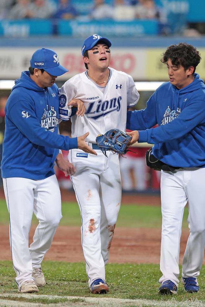 13일 경기서 부상을 입은 김영웅. 삼성 제공