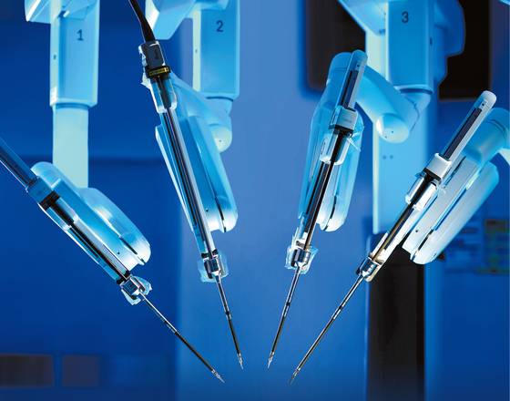 로봇수술 기구에 달린 로봇팔 모습. 김동하 객원기자