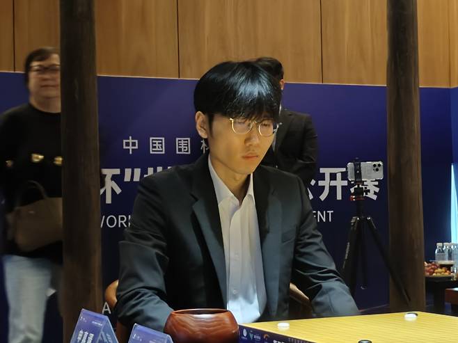 란커배 준우승에 그친 신진서 9단. (한국기원 제공)