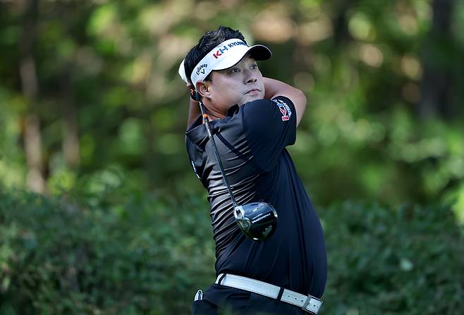 PGA투어 입성에 성공한 이승택이 16일 서원밸리CC에서 열린 KPGA투어 더 채리티 클래식 2025 1라운드에서 티샷하고 있다. 사진 | KPGA