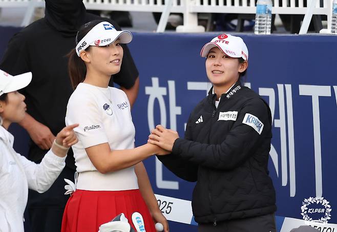 이율린 황유민 상상인 · 한경 와우넷 오픈 2025 FR 연장전 응원