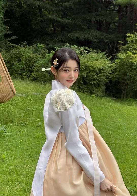 장원영 인스타그램 캡처