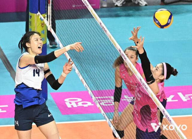 현대건설 양효진과 흥국생명 김수지./KOVO