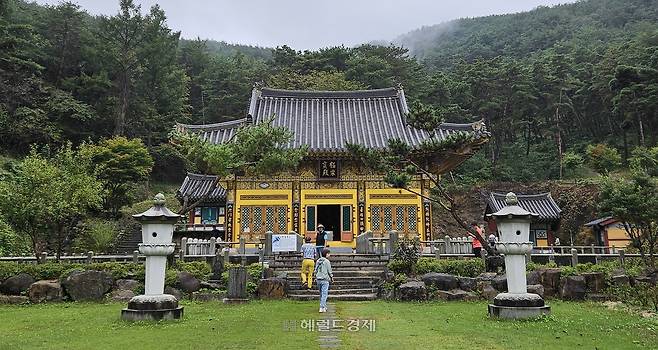 서담암 극락보전