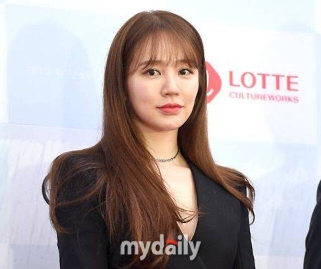 ** 1195회 로또 황금손 윤은혜, 선한 영향력으로 행운을 부르다! 당첨번호 기대감 UP!
**