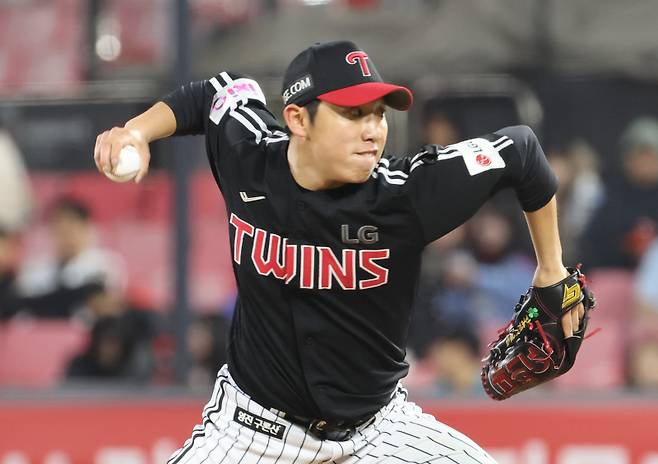 LG 투수 박명근. IS 포토