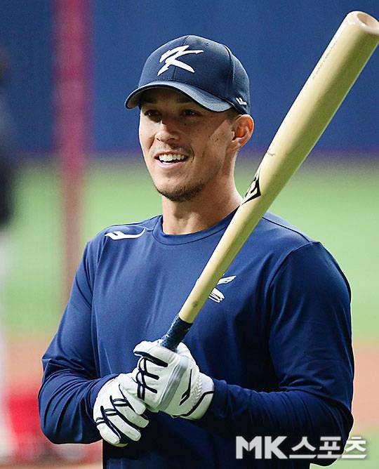 에드먼의 발목 부상은 내년 3월 WBC 참가 여부를 결정하는 중요한 변수가 될 예정이다. 사진= MK스포츠 DB