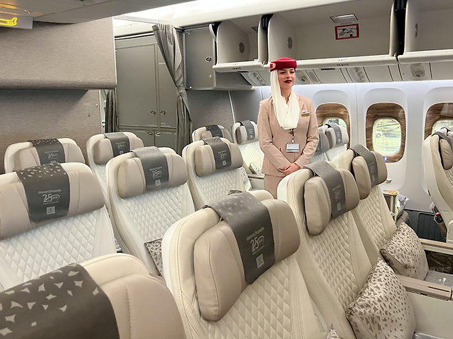 에미레이트 항공 프리미엄 이코노미 좌석 / 사진= 문서연 여행+ 기자