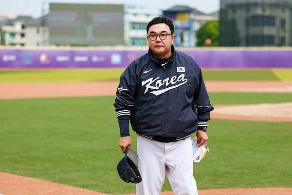 한국 여자야구 대표팀을 이끌고 있는 허일상 감독. 유종의 미를 노린다. (사진=BFA)