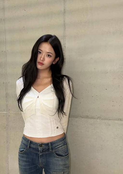 사진=안유진 공식 계정
