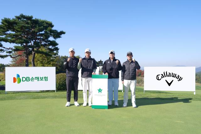 포토콜에서 주먹을 불끈 쥔 주요 참가 선수들. 왼쪽부터 안해천, 손제이, 유민혁, 박건웅. 사진 제공=크라우닝