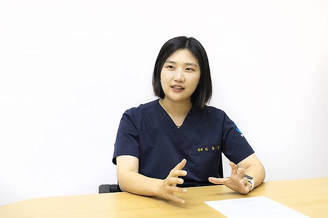 광주안과 김종화 안구건조증센터장이 무등일보와 인터뷰를 하고 있다. 피알봄 제공