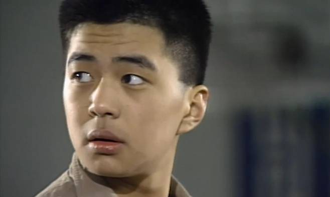 드라마 ‘사춘기’ 속 정준의 모습.