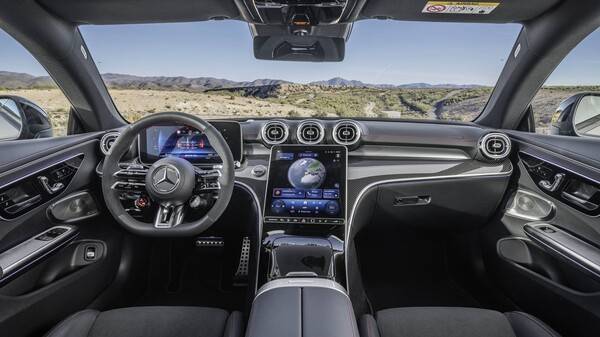 메르세데스-AMG CLE 53 4MATIC+ 쿠페 인테리어