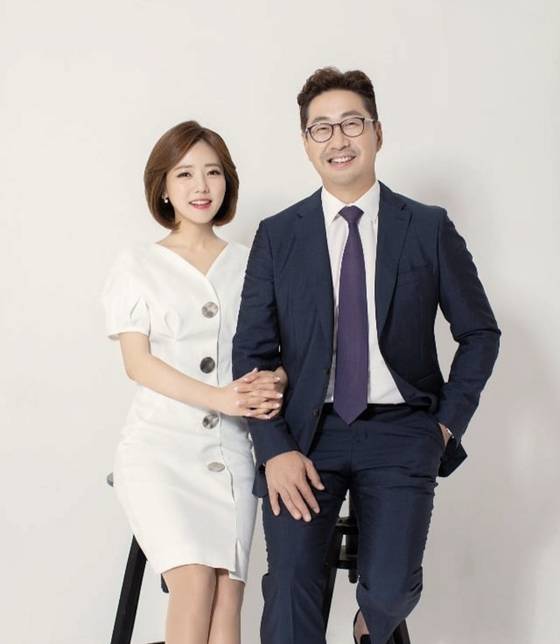 김선영 아나운서, 백성문 변호사(왼쪽부터). 백성문 SNS 캡처.