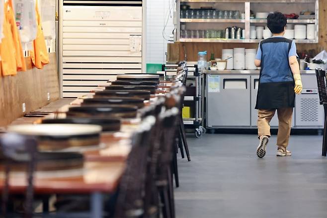 서울 중구 명동의 한 식당이 낮 시간대 한산한 모습을 보이고 있다. 2025.6.12. (ⓒ뉴스1, 무단 전재-재배포 금지)