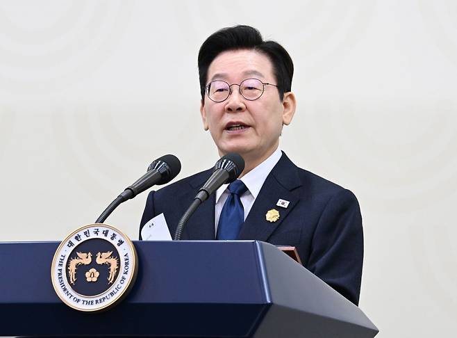 이재명 대통령이 1일 경북 경주 APEC 국제미디어센터에서 기자회견을 하고 있다. 대통령실사진기자단