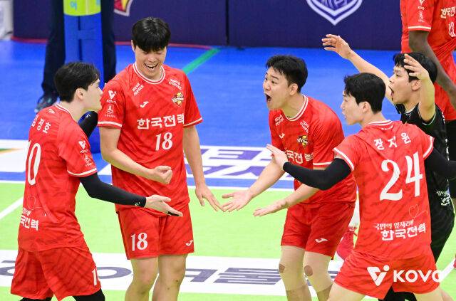 한국전력 선수단./KOVO