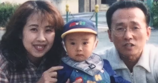 타카바 나미코의 가족사진. 나고야TV 보도 화면