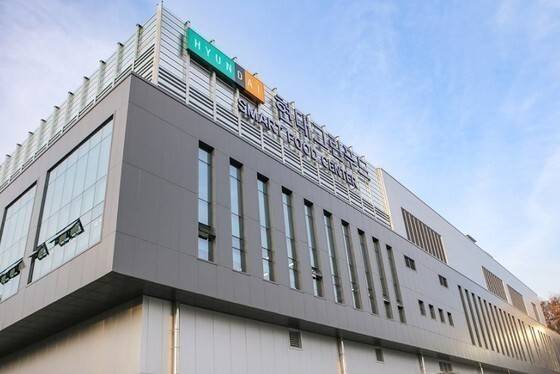 현대그린푸드 3분기 매출과 영업이익이 전년 대비 각각 2.6%, 16.1% 개선됐다. /현대그린푸드