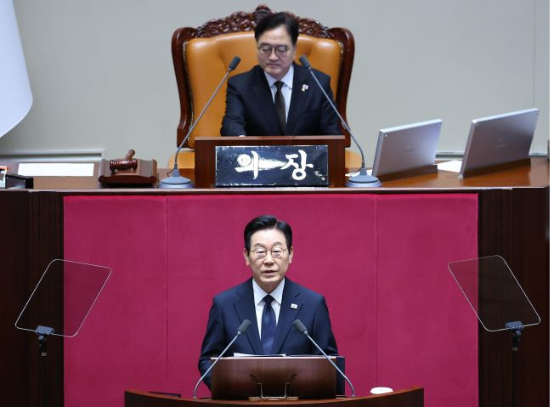 이재명 대통령이 4일 국회 본회의장에서 2026년도 정부 예산안 시정연설을 하고 있다. (사진=연합뉴스)
