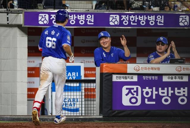 이진영 코치. 삼성 제공