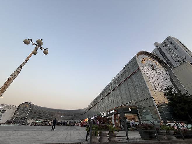 올림픽프라자상가의 모습. 윤성현 기자