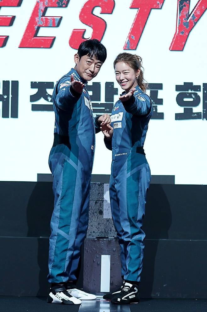 ▲ 한민관 경수진. 제공|티빙