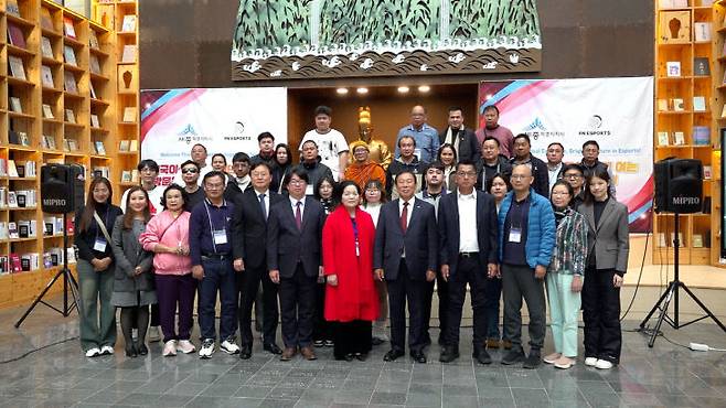 세종시는 6일 시청 책 문화센터에서 연고구단 '에프엔(FN)세종'과 함께, 35명의 태국 이스포츠 관계자를 만나 국제적 협력을 모색했다. /세종시 제공