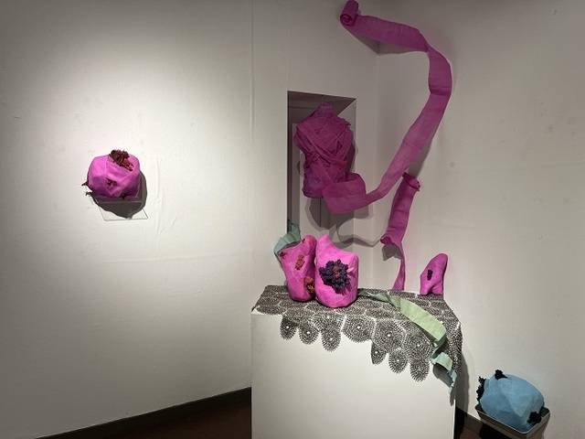 정하영 ‘102 레퀴엠: a room of one’s own' 전시 모습/사진=유휴열미술관 제공