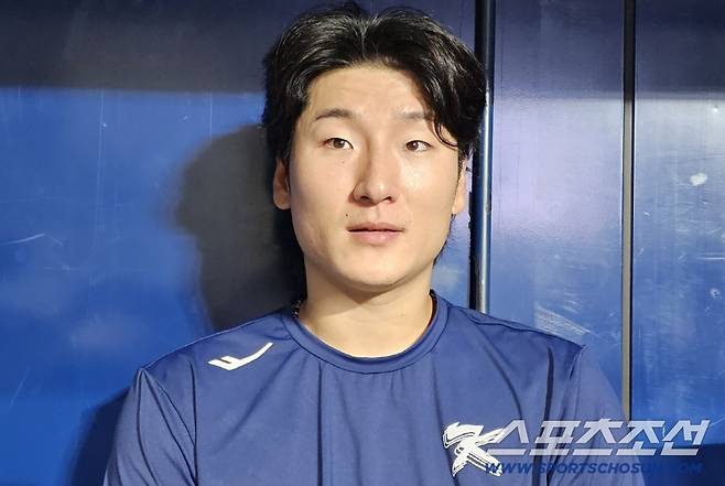 8일 체코전에 선발등판하는 곽빈이 인터뷰를 하고 있다. 고척=권인하 기자
