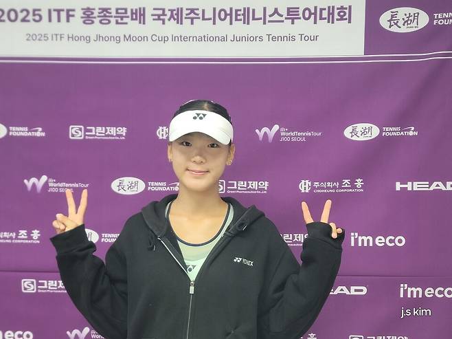 경기 후 인터뷰에 나선 심시연. 김종석