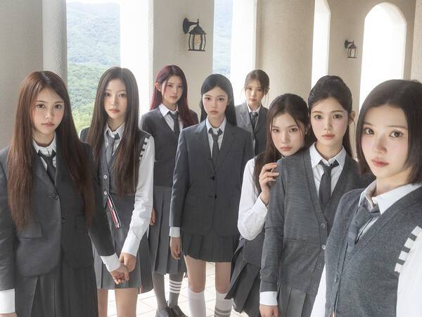 Hearts2Hearts 멤버들 카르멘 · 스텔라 · 에이나 · 이안 · 예온 · 주은 · 유하 · 지우. 사진=SM엔터테인먼트 제공