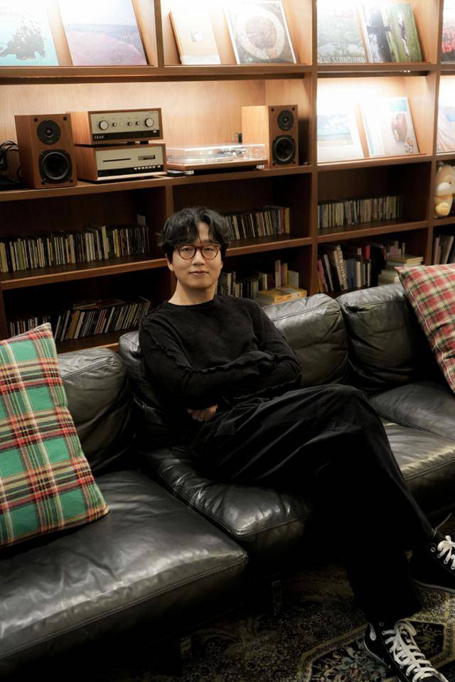 루시드폴은 이번 앨범의 작사와 작곡은 물론, 편곡과 믹스, 그리고 바이닐 마스터링까지 직접 담당하며 '루시드폴만의 음악색'을 오롯이 담아냈다. 안테나 제공