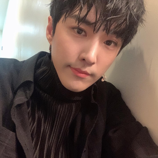 배우 김준영(35)이 지난 3일 유흥업소 출입 의혹이 불거진 지 5일 만인 7일, 자필 사과문을 공개했다. 사진=김준영 SNS