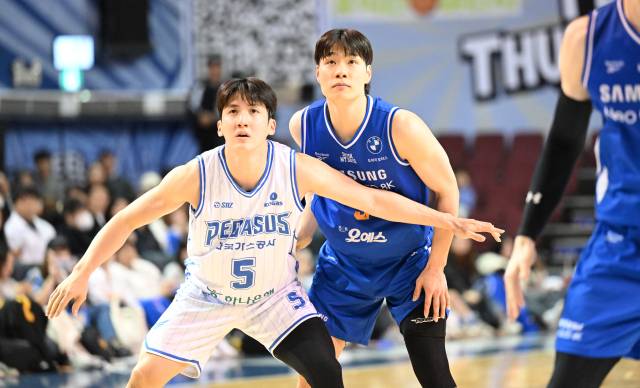 대구 한국가스공사 페가수스의 우동현이 8일 서울 삼성 썬더스와의 경기 도중 수비 자세를 갖추고 있다. KBL 제공