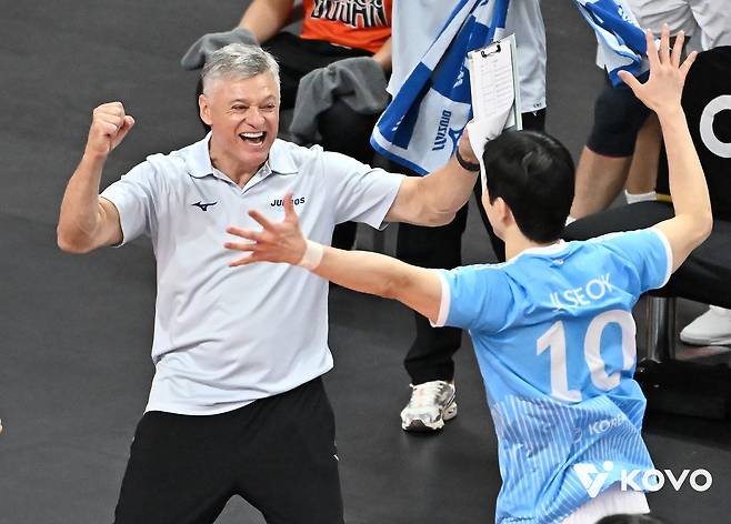 대한항공이 OK저축은행을 3-1로 꺾었다.(KOVO제공)