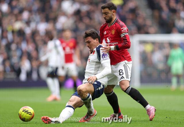 주앙 팔리냐(왼쪽)와 브루노 페르난데스./게티이미지코리아