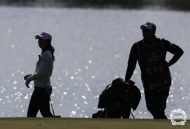 황유민의 최종라운드 5번홀 경기 장면.