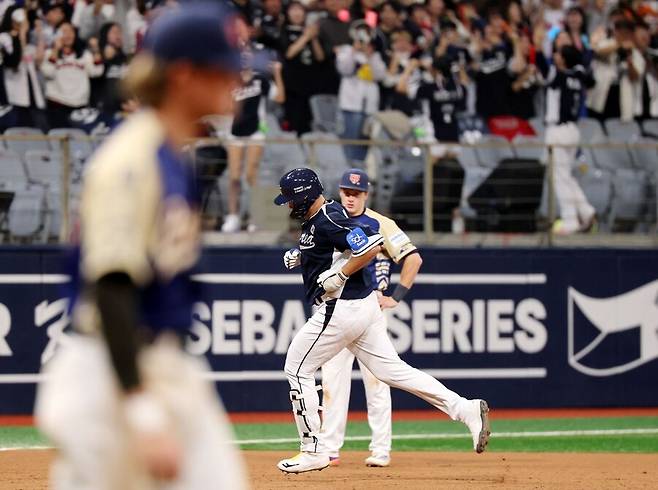 ▲ 이재원은 타구 속도 173km 이상의 빠른 홈런으로 자신의 힘을 유감없이 과시했다 ⓒ연합뉴스