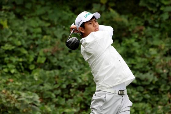 장희민이 4번홀에서 드라이버 티샷을 치고 있다. /사진=KPGA 제공
