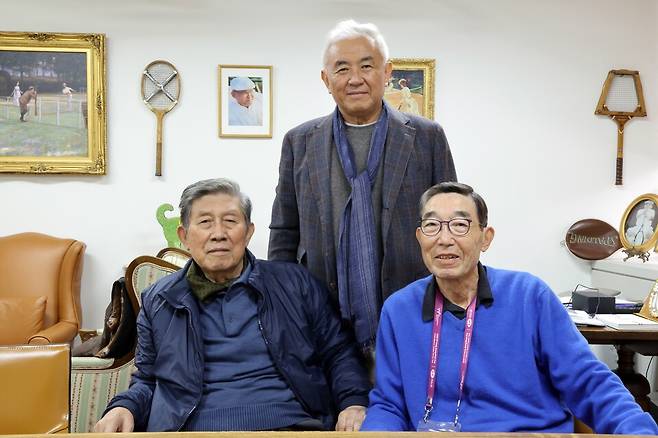 우수 주니어 육성과 발굴이라는 공동 목표로 뭉친 주원홍 대한테니스협회 회장, 고 장호 홍종문 회장의 아들인 홍순모 계동산업 회장(장호테니스재단 명예 이사장), 김두환 장호테니스재단 이사장. 테니스코리아