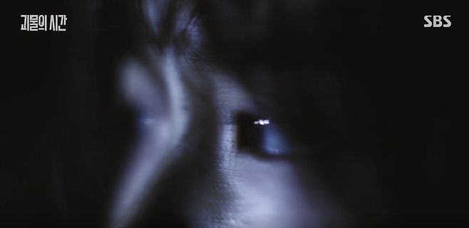 SBS <괴물의 시간> 1화의 이춘재 재연 샷. 네이버TV 갈무리