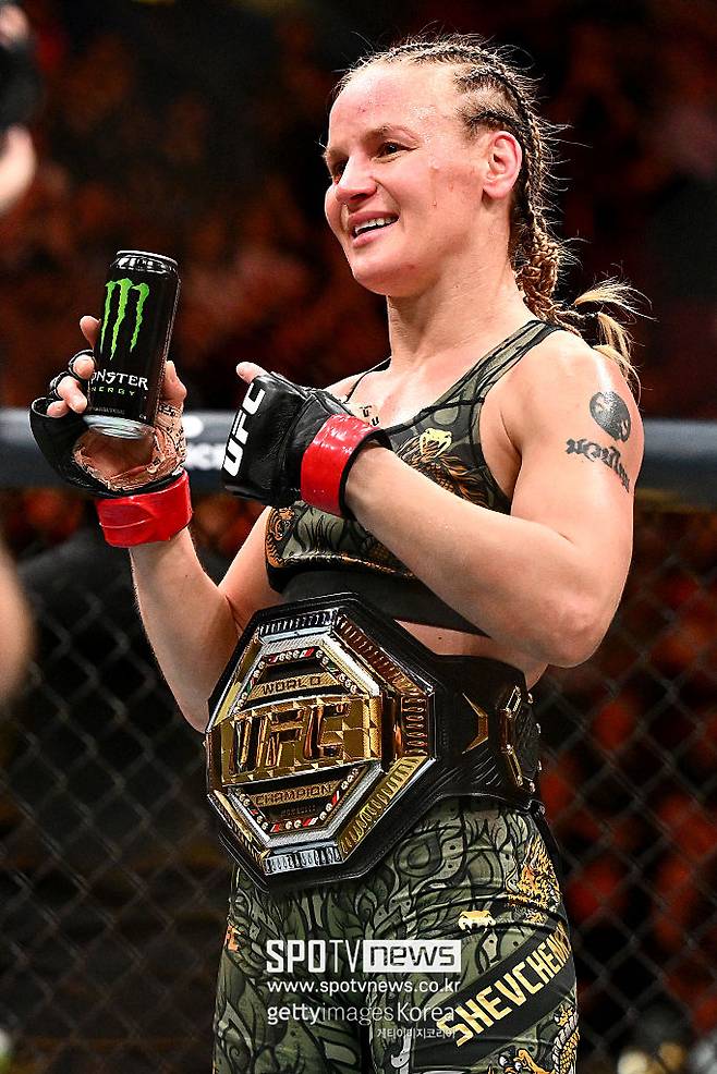 ▲ UFC 여성 플라이급 챔피언 발렌티나 셰브첸코.